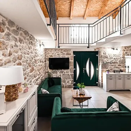 Villa House La Felicita Gornji Zemunik