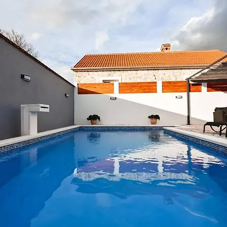 House La Felicita Villa