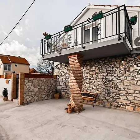 House La Felicita