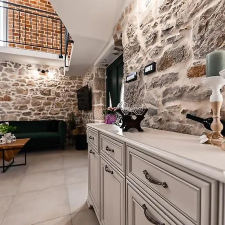 Holiday House La Felicita Gornji Zemunik