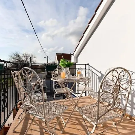 Villa Holiday House La Felicita Gornji Zemunik