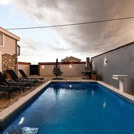 Villa House La Felicita